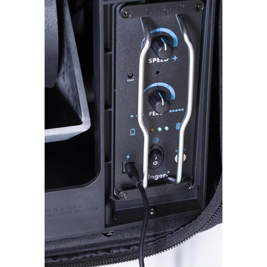 Slinger Ballmaschine Grand Slam Pack (16-73kmh, 5h Akku, Oszillator, Pick-Up Röhre) 5 Slinger Ballmaschine Grand Slam Pack (16-73kmh, 5h Akku, Oszillator, Pick-Up Röhre) – Bild 3