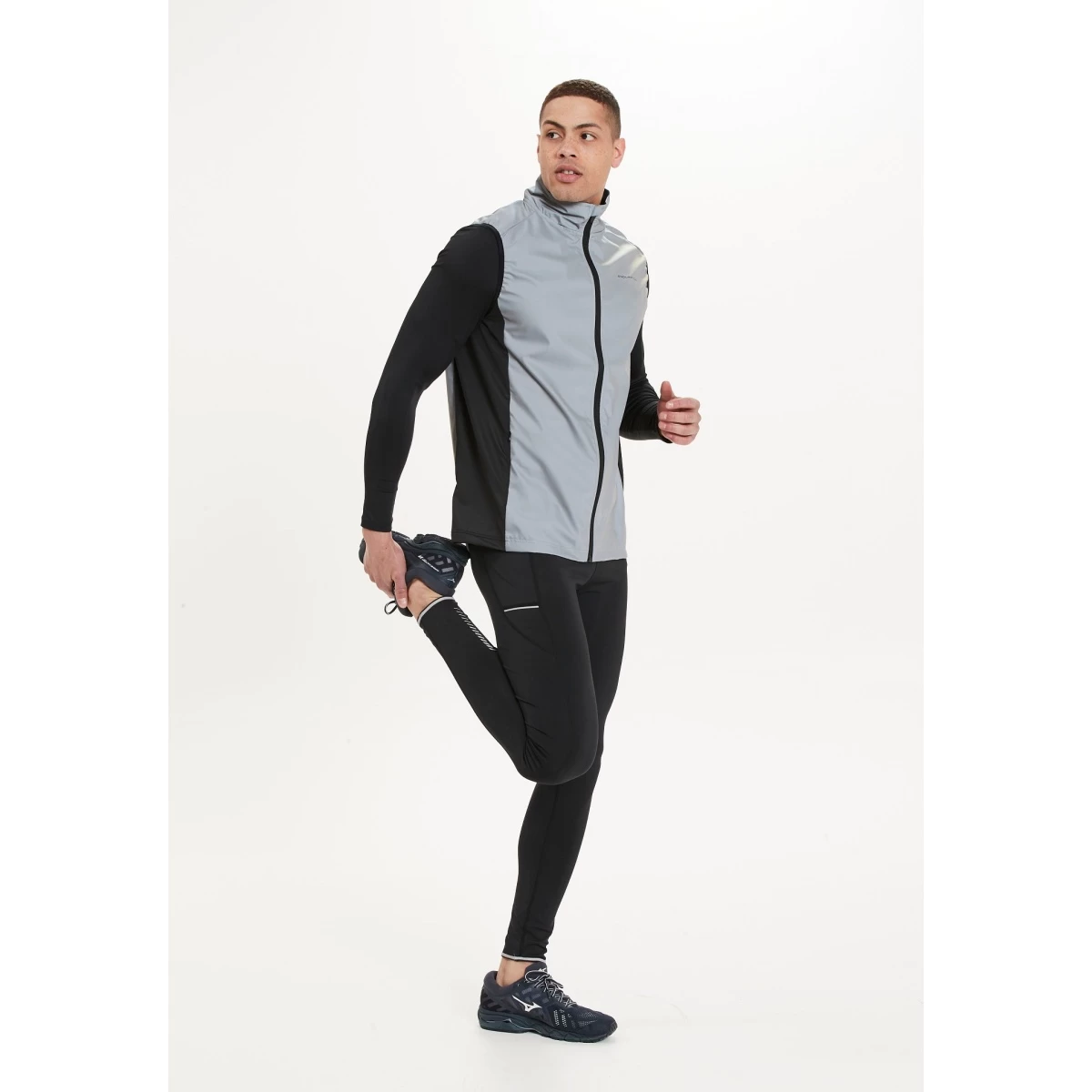 Endurance Laufweste Peelier Light The Night (reflektierend) Silbergrau Herren 10 Endurance Laufweste Peelier Light The Night (reflektierend) Silbergrau Herren – Bild 8