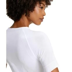 Falke Kurzarmshirt Warm (perfekte Feuchtigkeits-Temperaturregulierung) Unterwäsche Weiss Damen -Sportausrüstung Falke Kurzarmshirt Warm Unterwaesche rot Damen 39113 2860 4 1067x1067 1