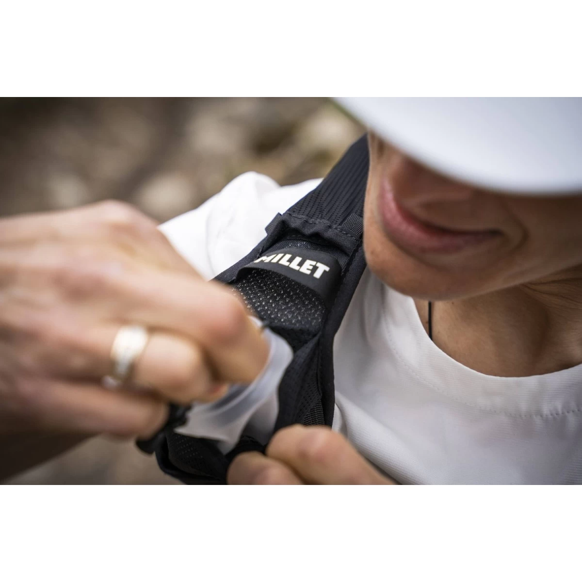 Millet Trailrunning-Rucksack Intense (für Trailläufe Mit Flüssigkeitsaufnahme) Schwarz - 5 Liter 8 Millet Trailrunning-Rucksack Intense (für Trailläufe Mit Flüssigkeitsaufnahme) Schwarz - 5 Liter – Bild 6