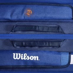 Wilson Tennis-Racketbag Super Tour Roland Garros (Schlägertasche, 3 Hauptfächer) Navyblau 15er 18 Wilson Tennis-Racketbag Super Tour Roland Garros (Schlägertasche, 3 Hauptfächer) Navyblau 15er -Sportausrüstung Wilson WR8018101 RG Super Tour 15 Tasche206 1200x1200 1