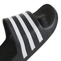 ADIDAS PERFORMANCE Adidas Badeschuhe Adilette Aqua 3-Streifen (Cloudfoam Fußbett, Vorgeformter EVA-Riemen) Schwarz/weiss - 1 Paar -Sportausrüstung adidas F35543 adilette Aqua203 1000x1000 1