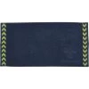 Hummel Handtuch Logo Klein Denimblau 100x50cm 1 Hummel Handtuch Logo Klein Denimblau 100x50cm -Sportausrüstung hummel Handtuch 208804 6616202 1200x1200 1